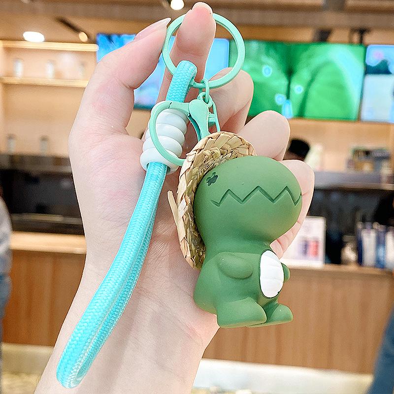 Exquisite Women's Resin Bear Keychain: Fashion Charm for Car, Backpack, or Bag