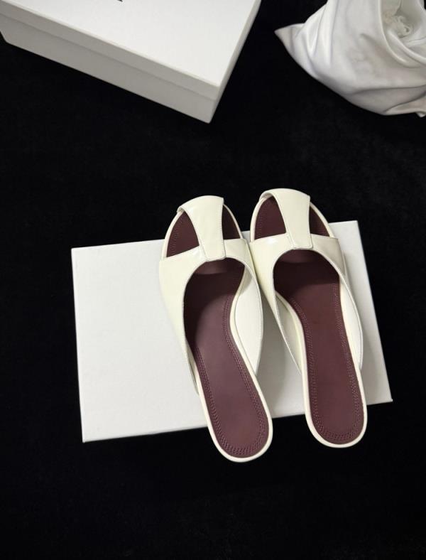 Fashion Thin Heels Low Cover Toe Shoes Slippers Casual Slides Slipers Women Luxury Fretwork Summer Genuine Leather 2025 Rome Fabric Sexy