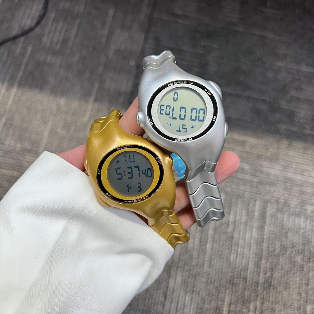 Special-Shaped Twisted Original Non-Mechanical Watch Personalized Fashion Trendy Retro Watch Advanced Niche