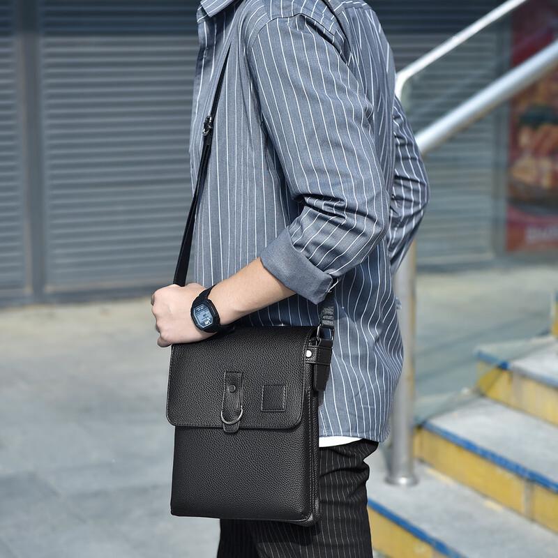 Vichy Men s Casual Lightweight Splash-Proof Crossbody Bag