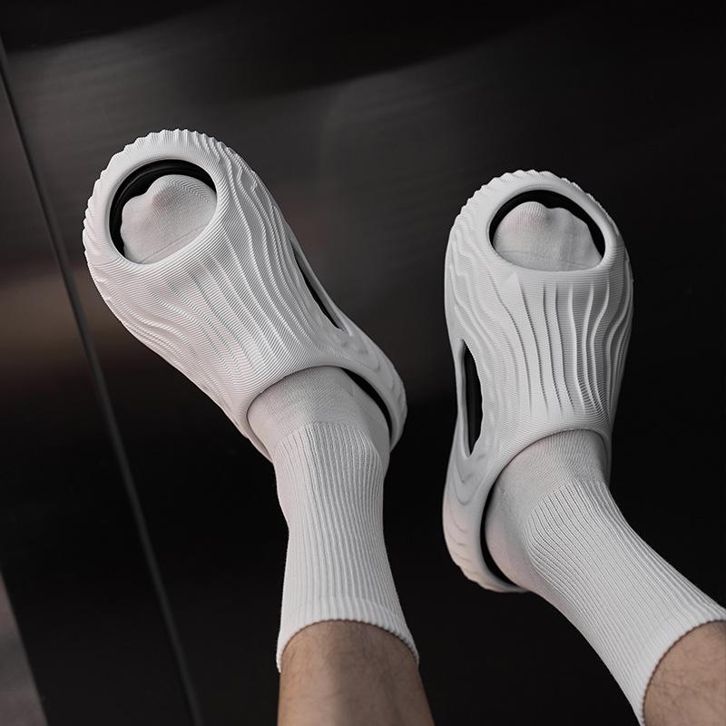 Herren Vielseitige Rutschfeste Zehensandalen: Ideal für Sommer, Strand und Innenbereich