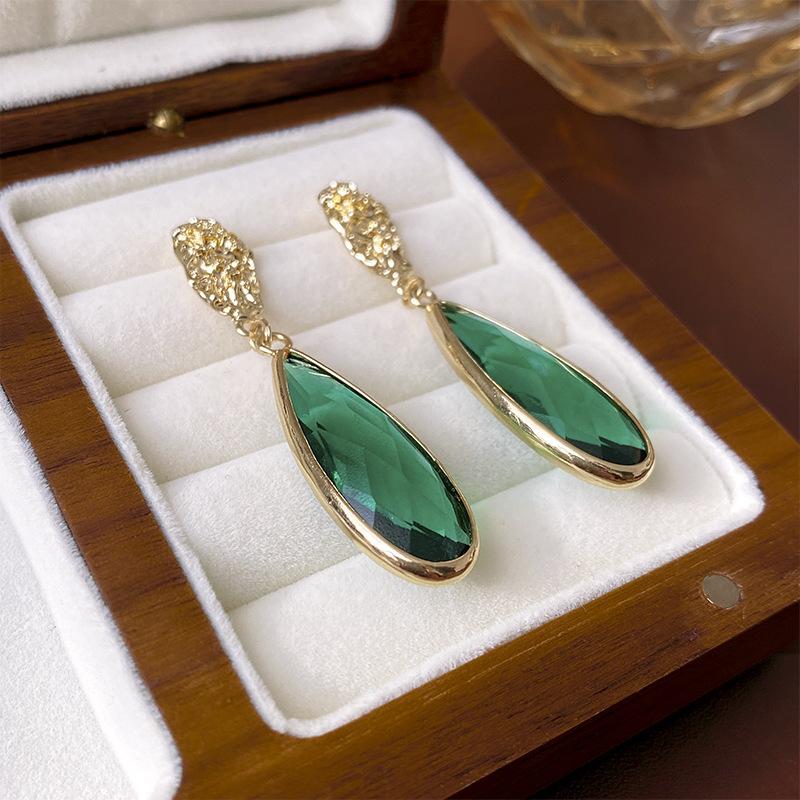 

Элегантные винтажные женские серьги-клипсы из классической смолы и камня, модные ретро-дворцовые серьги для вечеринок и банкетов