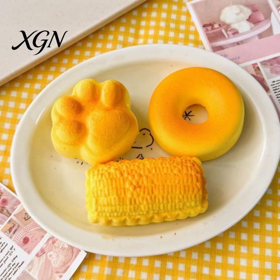 Relaxation Squeeze Ball Stress Relief Bread Toy Slow Rising Simulated Sensory Pinch Fidget Home Office Worker Desk