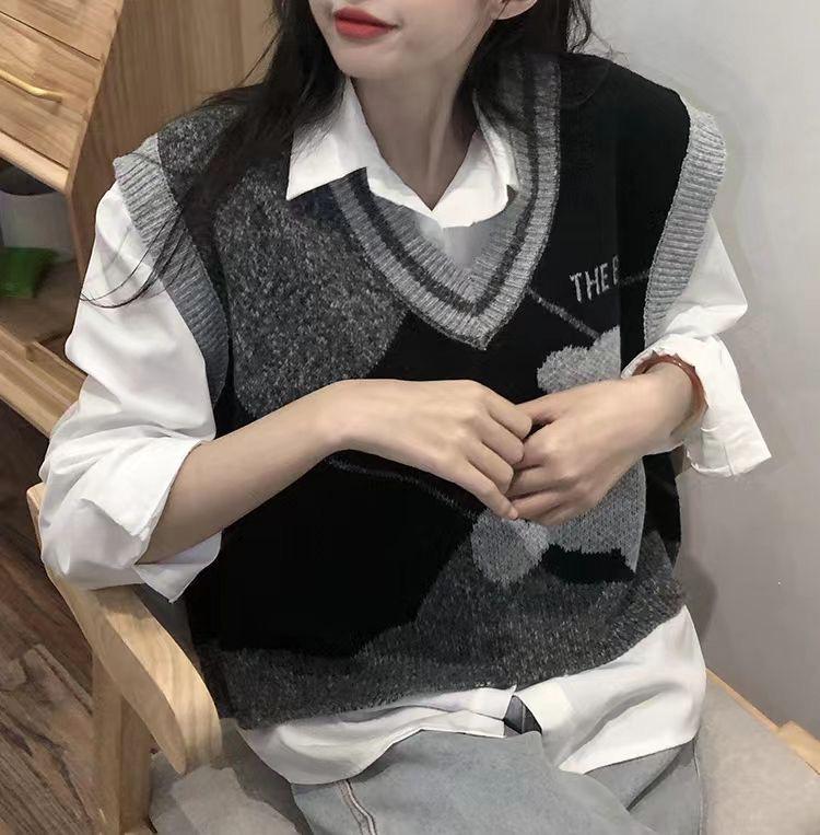 Women's Spring 2023 Retro College Style Knit Vest Sweater Top