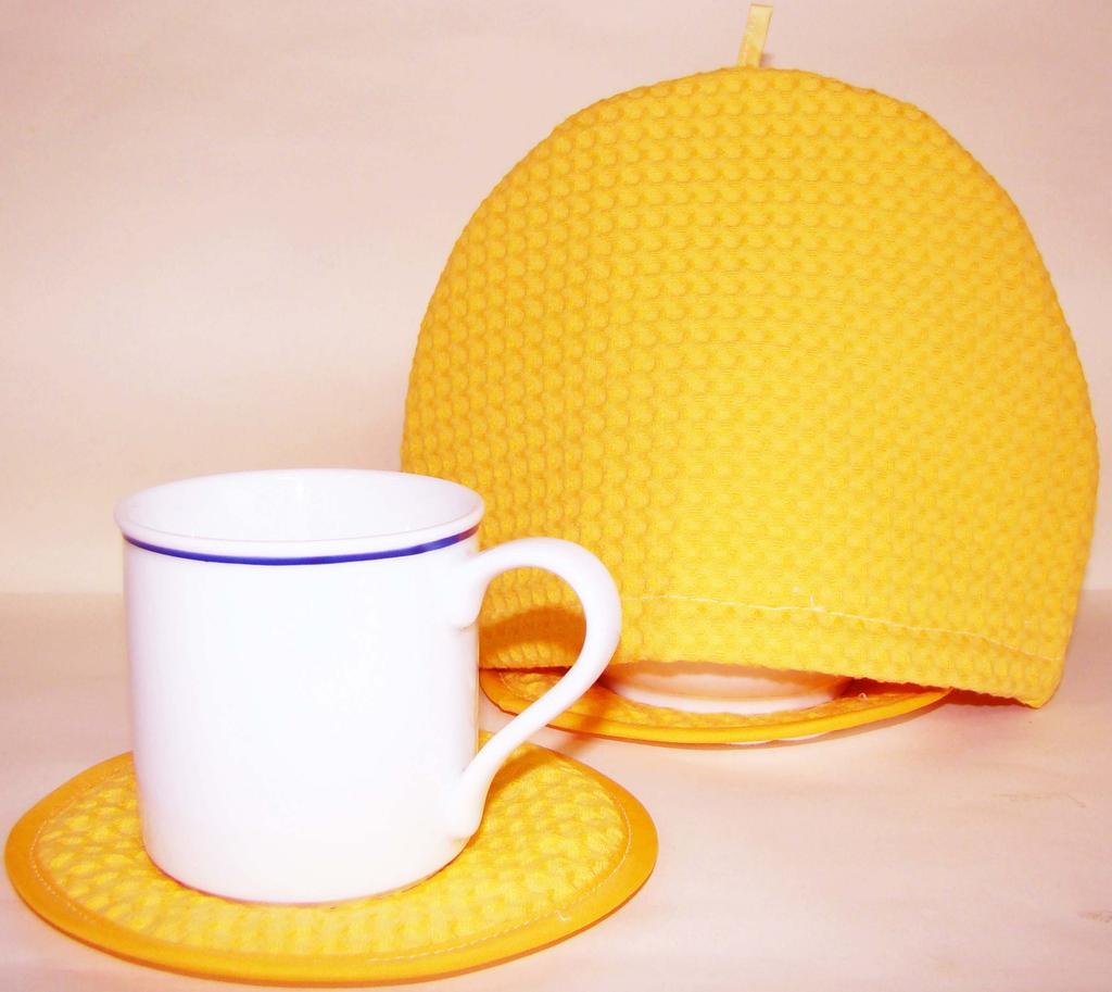 Santens Rossini Cream Tea Cozy & Pot Mat Set (Made with Belgian Waffle Cloth)