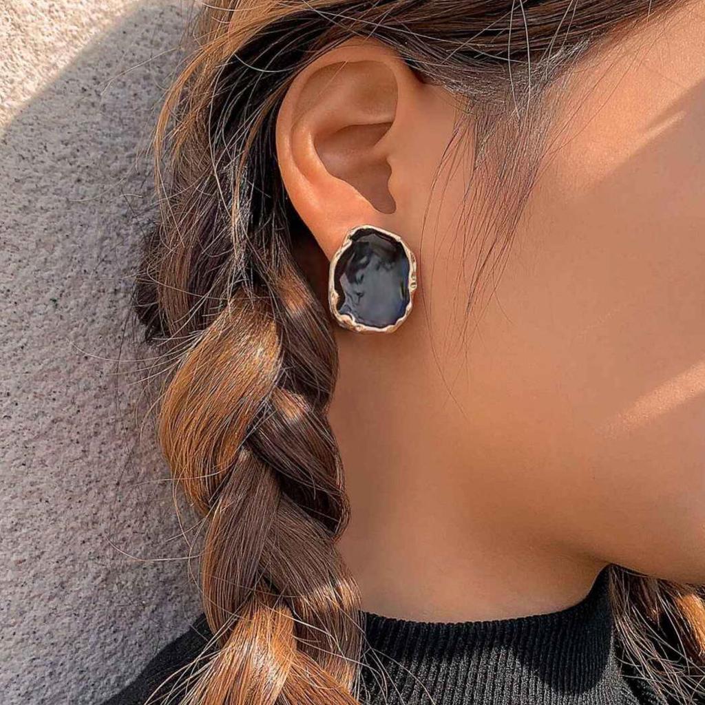 Retro Gold Edge Drip Oil Ring: European & American Style, Versatile Statement Jewelry for Women