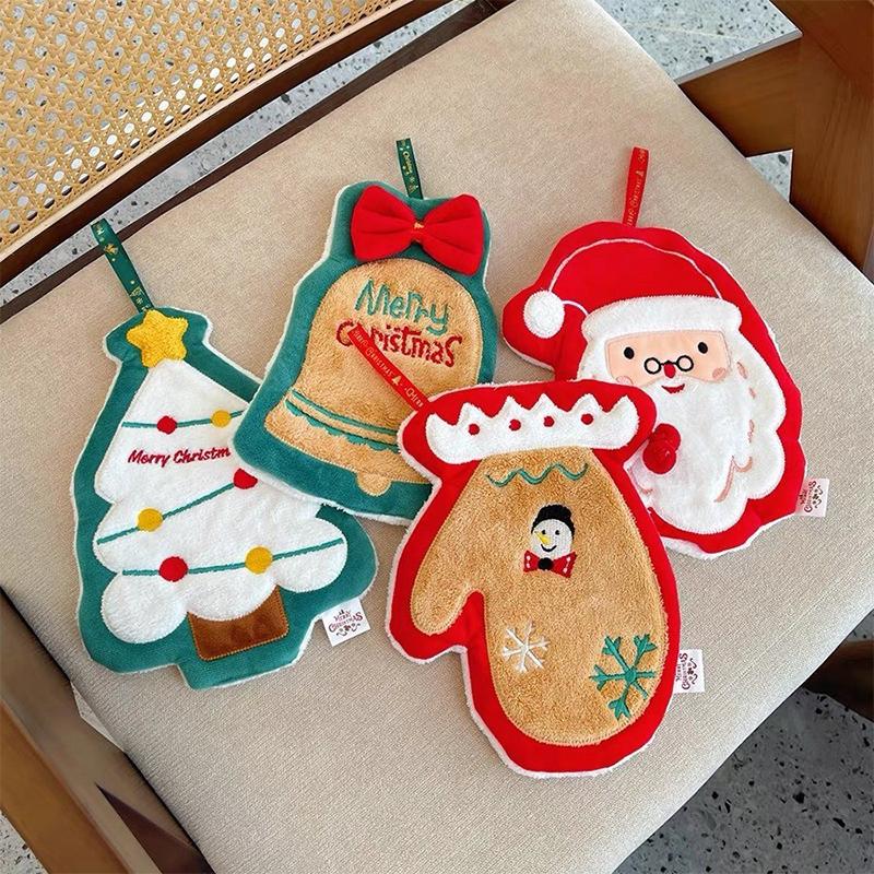 Christmas Creative Hand Towel Decoration Gift Theme Event Towel Coral Fleece Practical Commemorative Small Towel