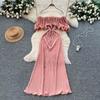 Französisches einteiliges Schulterrüschen-Spitzen-Schnürkleid für Damen Sommer Taille Dünnes Temperament Plissiertes Langes Kleid Urlaubsstil