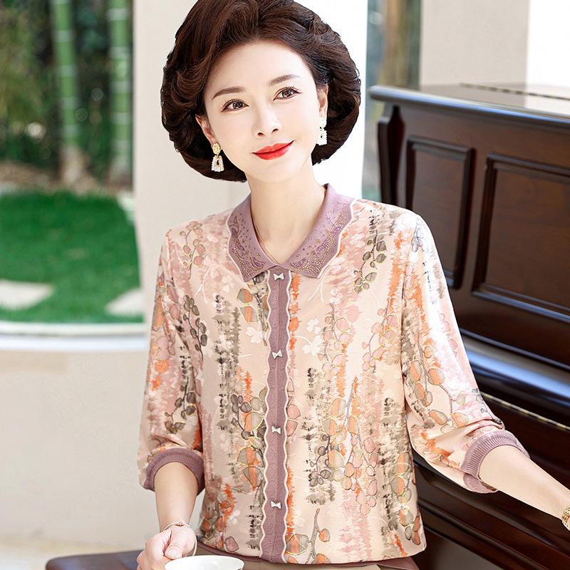 

Mom s Mulberry Silk T-Shirt: Thin Seven-Point Sleeve, Lapel, Fashionable Plus Size for Middle-Aged and Elderly. XL (100-110 jin) серый