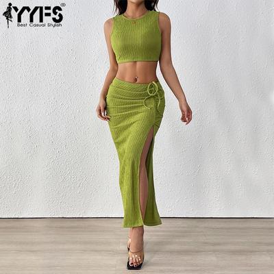 Takım elbiseler ve setleri – Etekli takım elbiseler