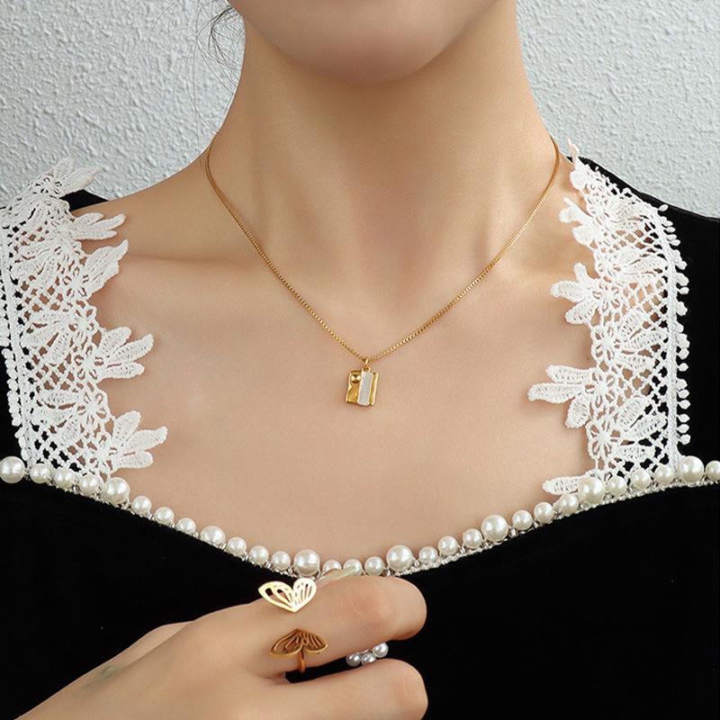 Women's 14k Gold Shell Necklace - Titanium Steel Geometric Minimalist Design