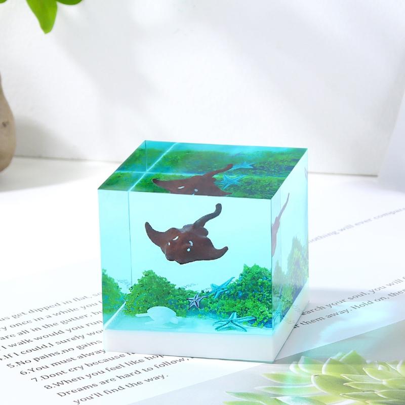 3D Diy Crystal Epoxy Material Filling Enclosed Marine Animal Model Micro Landscape Fish Sea for Turtle Material Accessor