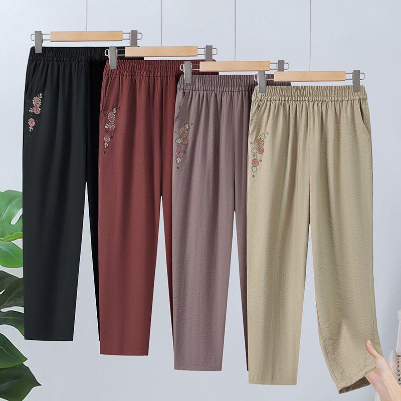 2026 Summer New Mother's Wear: Elastic Waist Casual Nine-Point Straight-Leg Cropped Pants for Elegant Middle-Aged and Elderly Women.