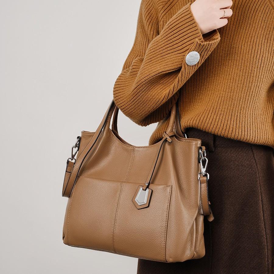 Genuine leather bag for women, 2025 autumn and winter new model, large-capacity tote bag, shoulder bag for middle-aged mothers, crossbody bag