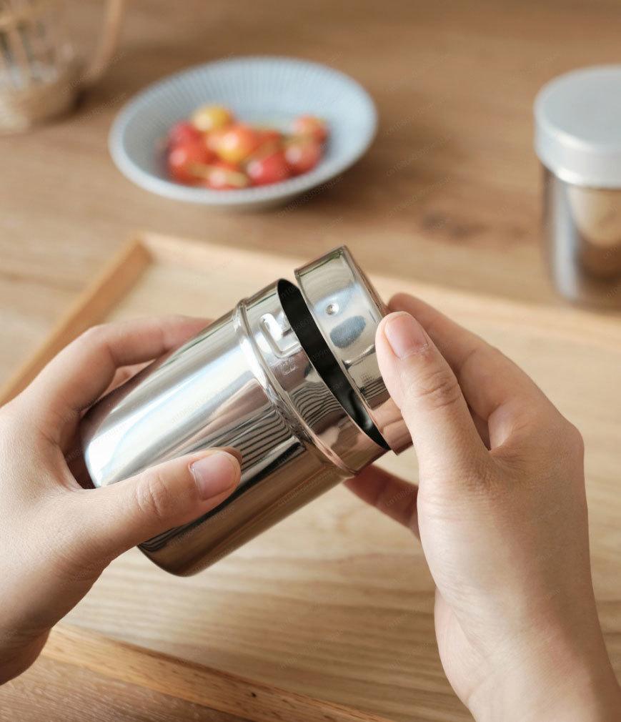 Export Single 304 Stainless Steel Dusting Cylinder Powder Sieve 30 Mesh with Mesh Dense Hole Duster Dusting Can Seasoning Bottle