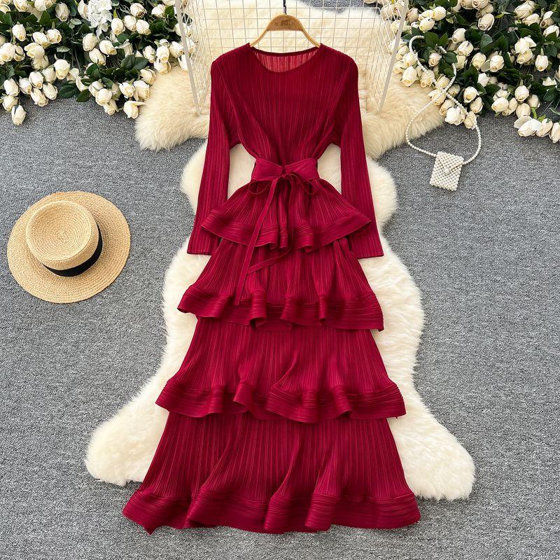 

Accessible Luxury Banquet Cake Dress Pleated Silm Long Dress Red One size