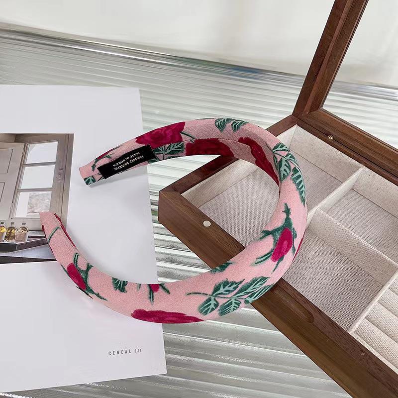 Women's Retro Korean Christmas Headband: High-End Autumn/Winter Hair Jewelry & Versatile Accessory