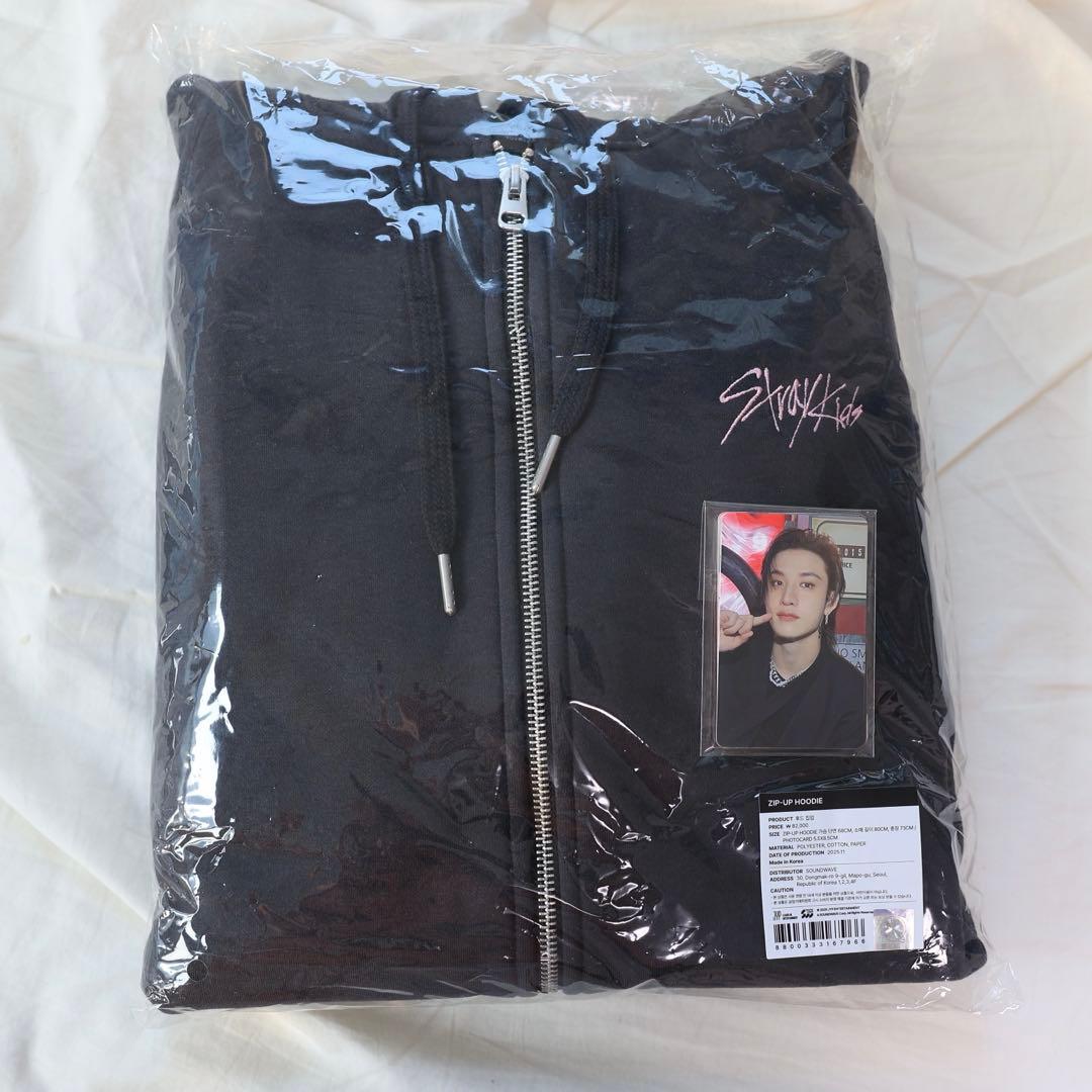 

[Б/У] Толстовка с капюшоном на молнии Stray Kids