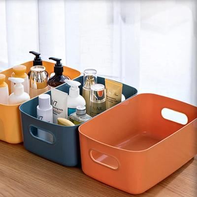Cesta de plástico para guardar artículos diversos, organizador de escritorio para cosméticos y refrigerios, caja de clasificación para el hogar, la cocina y el baño, contenedor con asa