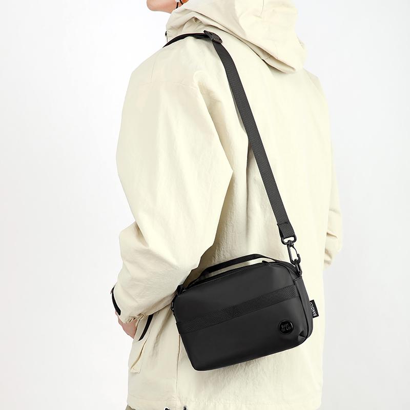 Men's Sports Crossbody Bag Multi-Pocket Small Square Bag Women Solid Color Shoulder Bag