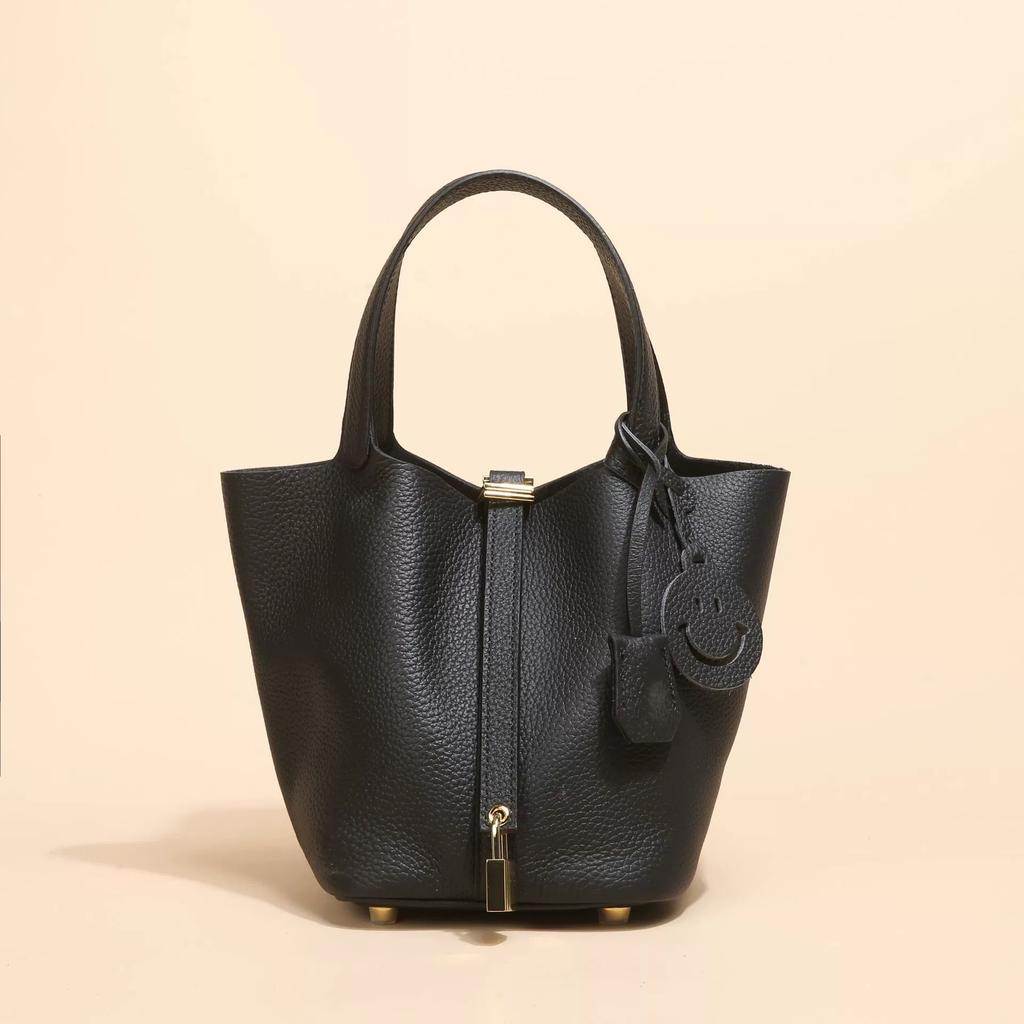 Leder-Togo-Tasche aus hochwertigem Rindsleder, neuwertiger Gemüsekorb, Damen-Beuteltasche, elegante Damen-Pendlertasche