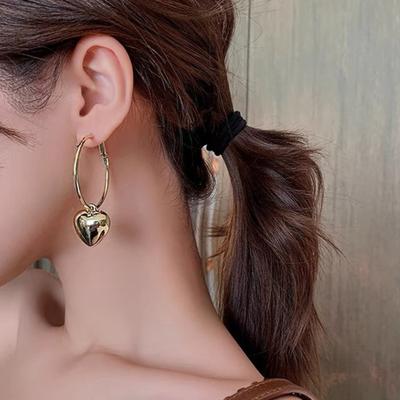 1 Pair Hoop Earrings Round Heart Pendant Plated Jewelry Exaggerated Appearance Dangle Earrings