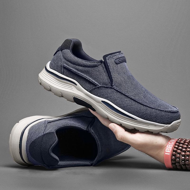 Men's Slip-On Canvas Shoes - Old Beijing Style, Thick Sole, Available in Extra Large Sizes up to 48