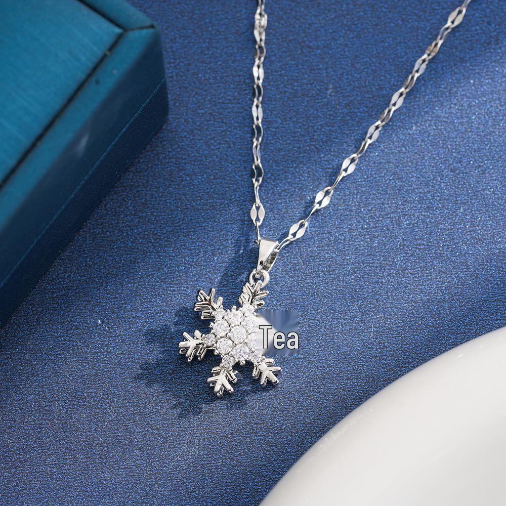 Rotating Snowflake Titanium Steel Necklace - Women s Clavicle Chain with Full Diamonds, Elegant Christmas Ornament.