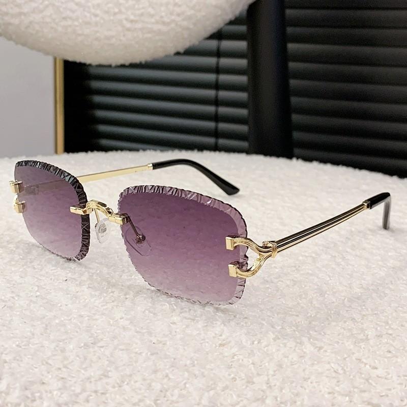 Chic Metal Frame Square Sunglasses With Pc Lenses For Outdoor And Party Wear