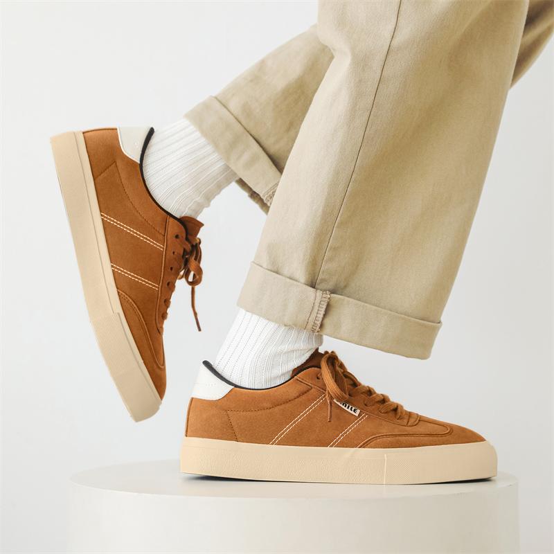 Fashion Red Skate Casual Shoes Walking Suede Sneakers for Men Skateboarding Shoe Flat Retro Moral Training Canvas Casual Sports