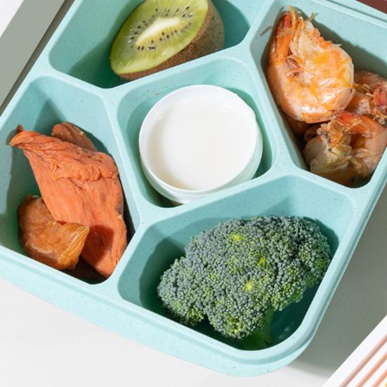 Stor Snackboksbeholder med Lokk 5-Rom Delt Serveringsbrett Innebygde Dippbeholdere BPA-fri Matbeholder for Snacks Frukt Nøtter