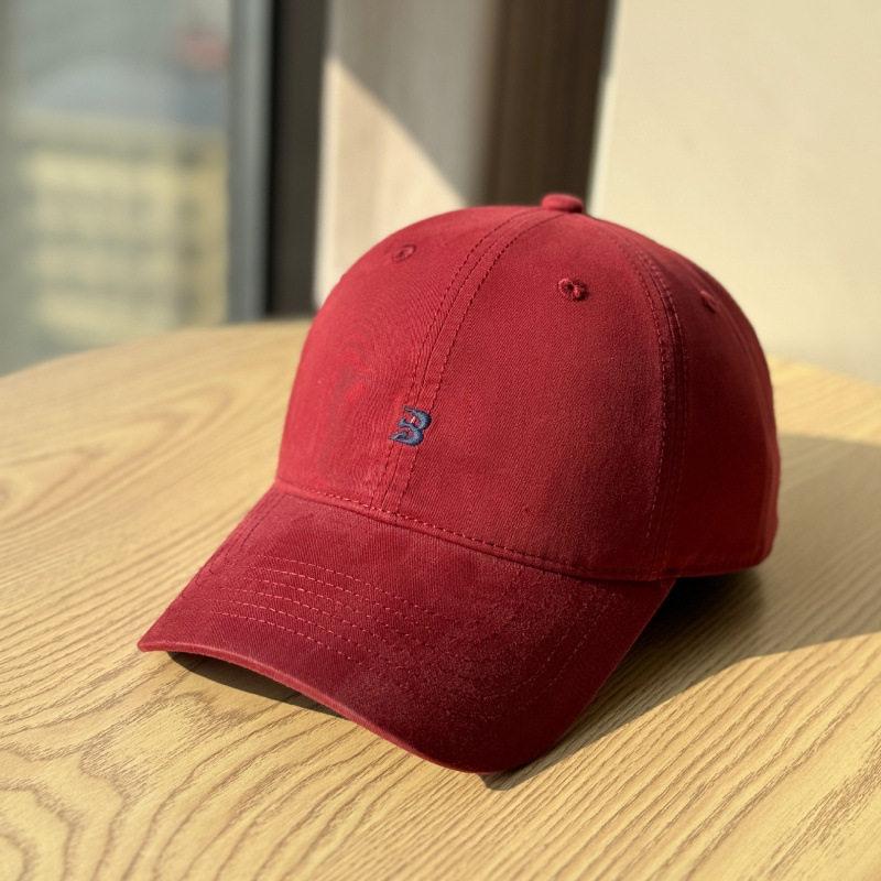 New wide brim embroidered baseball cap showing face small artifact soft top cap daily versatile not picky hat woman