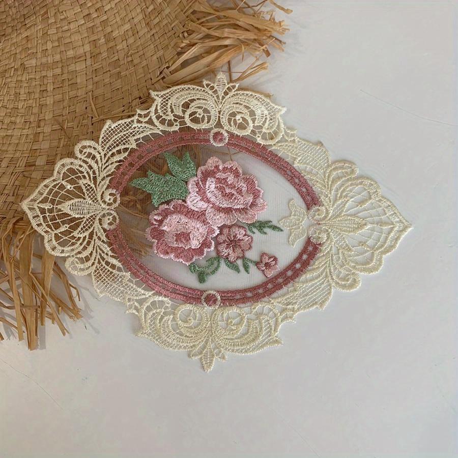 Vintage blonder duk Rosebrodert bordmatte Pastoral europeisk stil Bryllupsfest Middagsborddekorasjon Rose spisebrikke