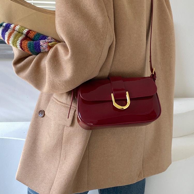 Retro Schoudertas van Lakleer voor Dames Luxe Flap Crossbody Tas Effen Kleur Onderarmtas Rode Crossbody Tas Dames Handtas