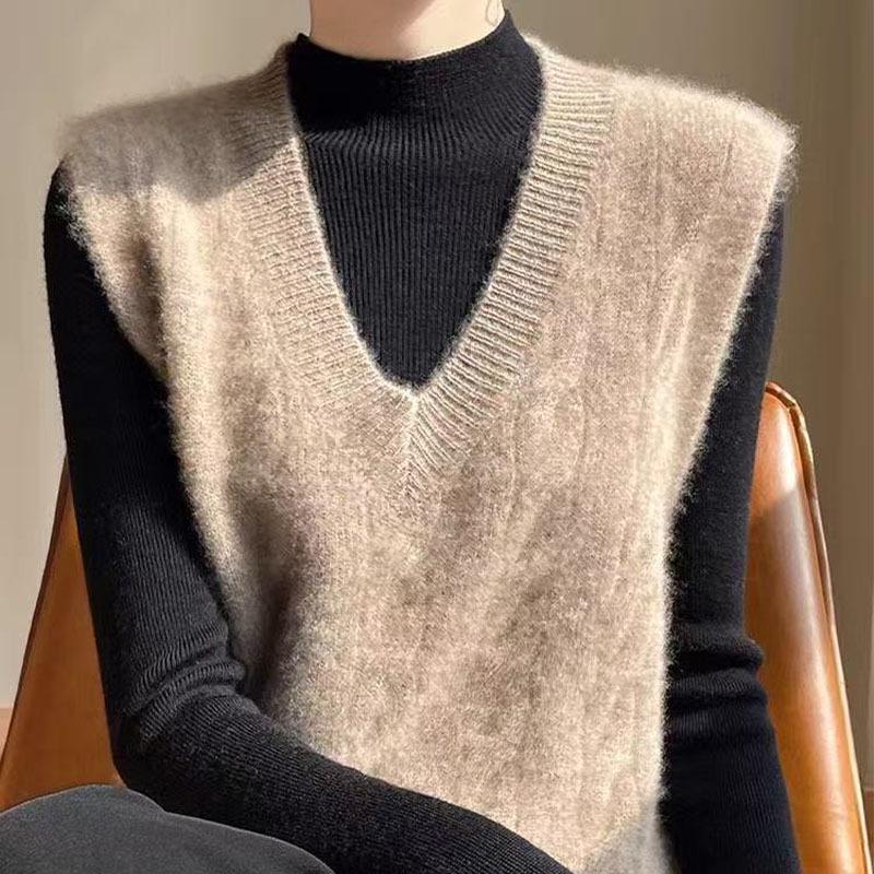 2025 Women's Early Winter V-Neck Cable Knit Sleeveless Wool Vest with Shoulder Pads