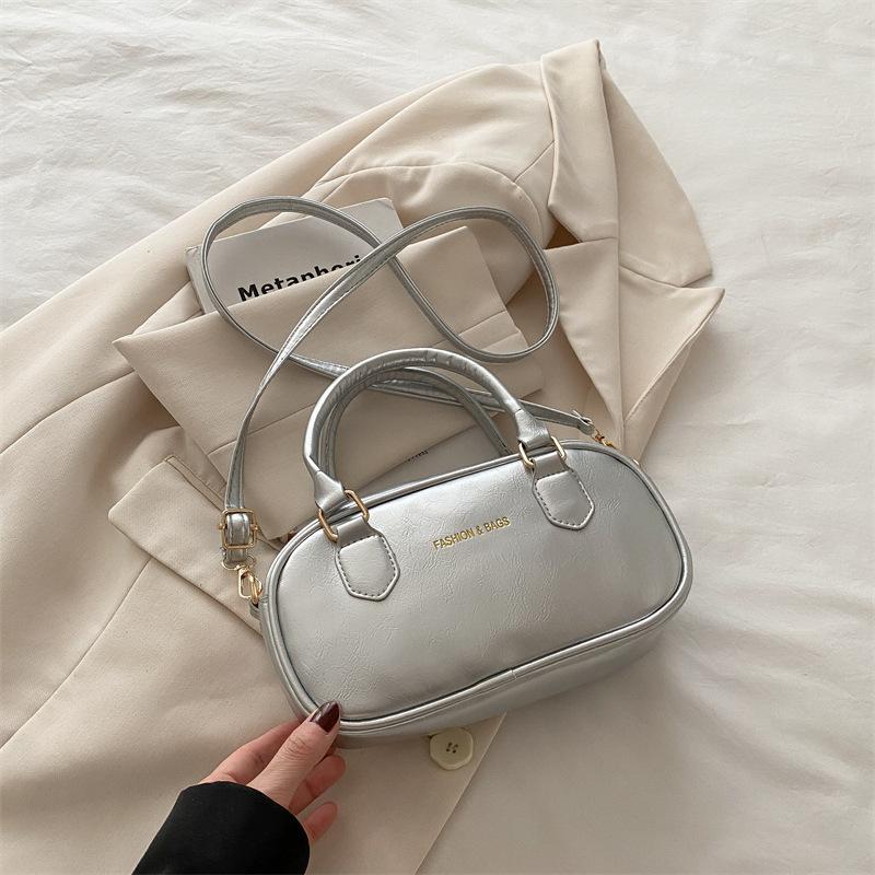 Portable New Bowling Bag Women's 2025 Spring and Summer New Korean Version Fashion Shoulder Bag Simple Casual High Texture
