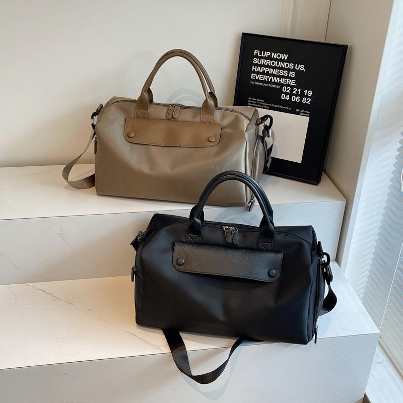 Fashion Korean Style Sports Bag Lightweight Oxford Travel Tote for Gym Swimming Beach Essentials High-capacity Sport Bags