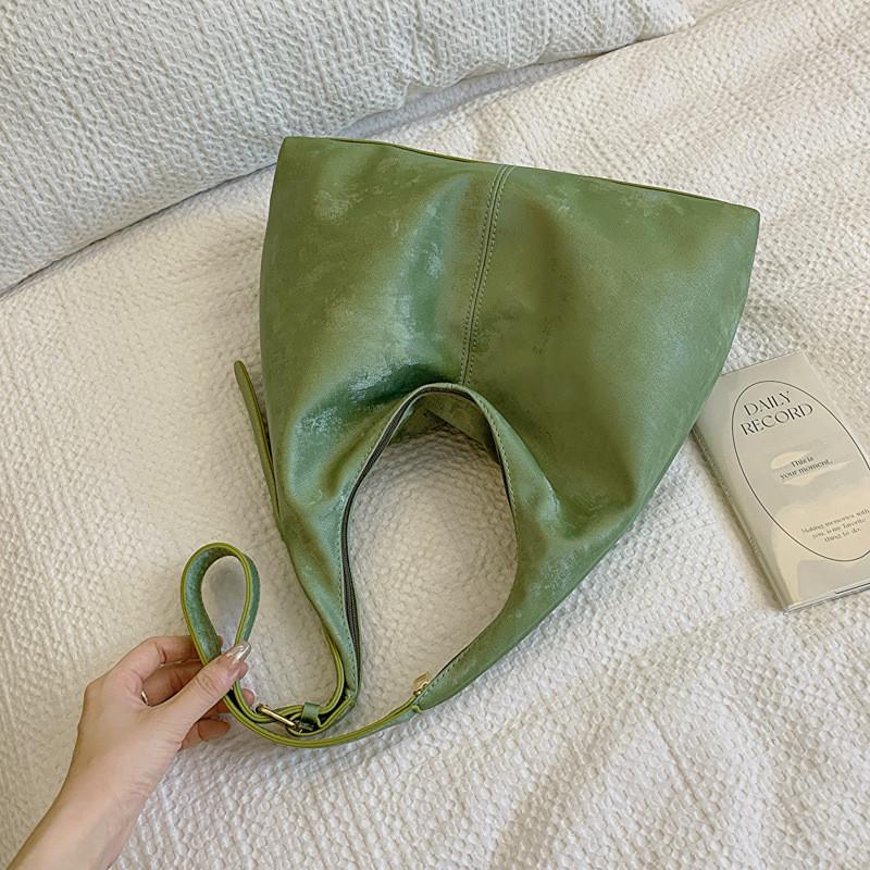 Stylish Pu Shoulder Tote Bag For Women With Ample Capacity For Daily Use In Various Colors