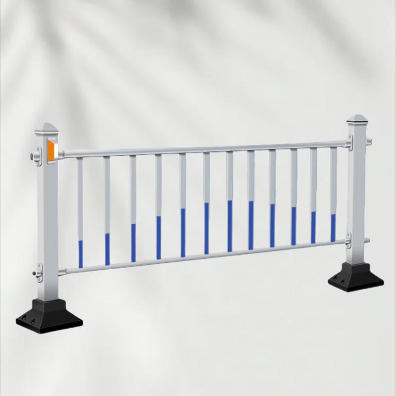 Qingyue Road Isolation Barrier