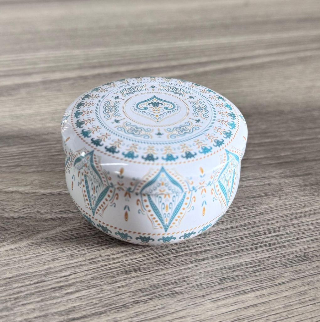 Cross-Border 2.2oz Scented Candle Tin - Candy Flower Tea Pear Design Gift Box