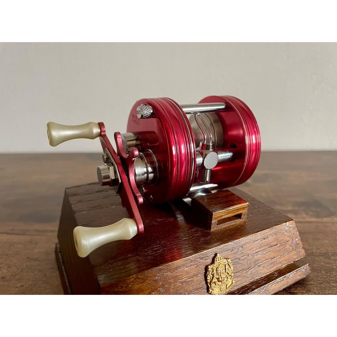 Used ABU Ambassadeur 1500C Ambassador Nostalgia Red