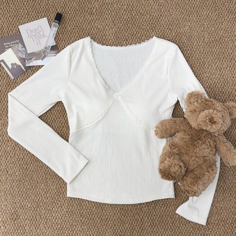 Autumn and Winter V-neck Lace Lace Cashmere Warm Long Sleeve Base Shirt Female Pure Wind Spice Bm Outside To Wear Autumn Clothes Top