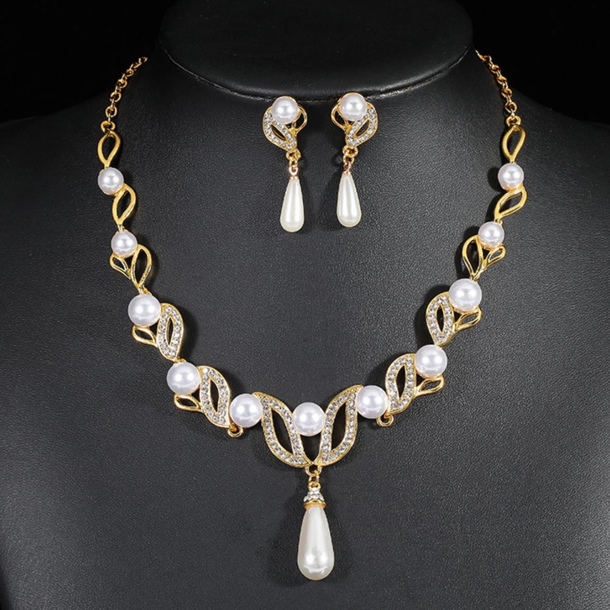 

3 шт. Женский модный свадебный сезон Имитация жемчуга Цветок Ожерелье Серьги Набор циркония Свадебная дата Вечеринка Праздничный подарок-8942