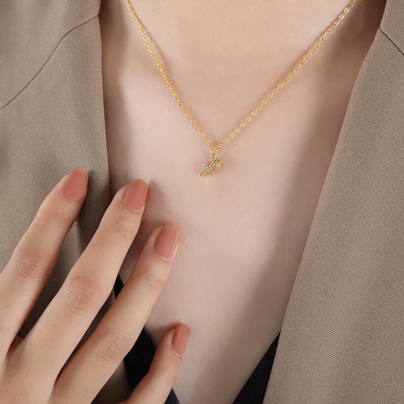 Custom Fashion Gold Titanium Steel Necklace with Zodiac Pendant and Rhinestones