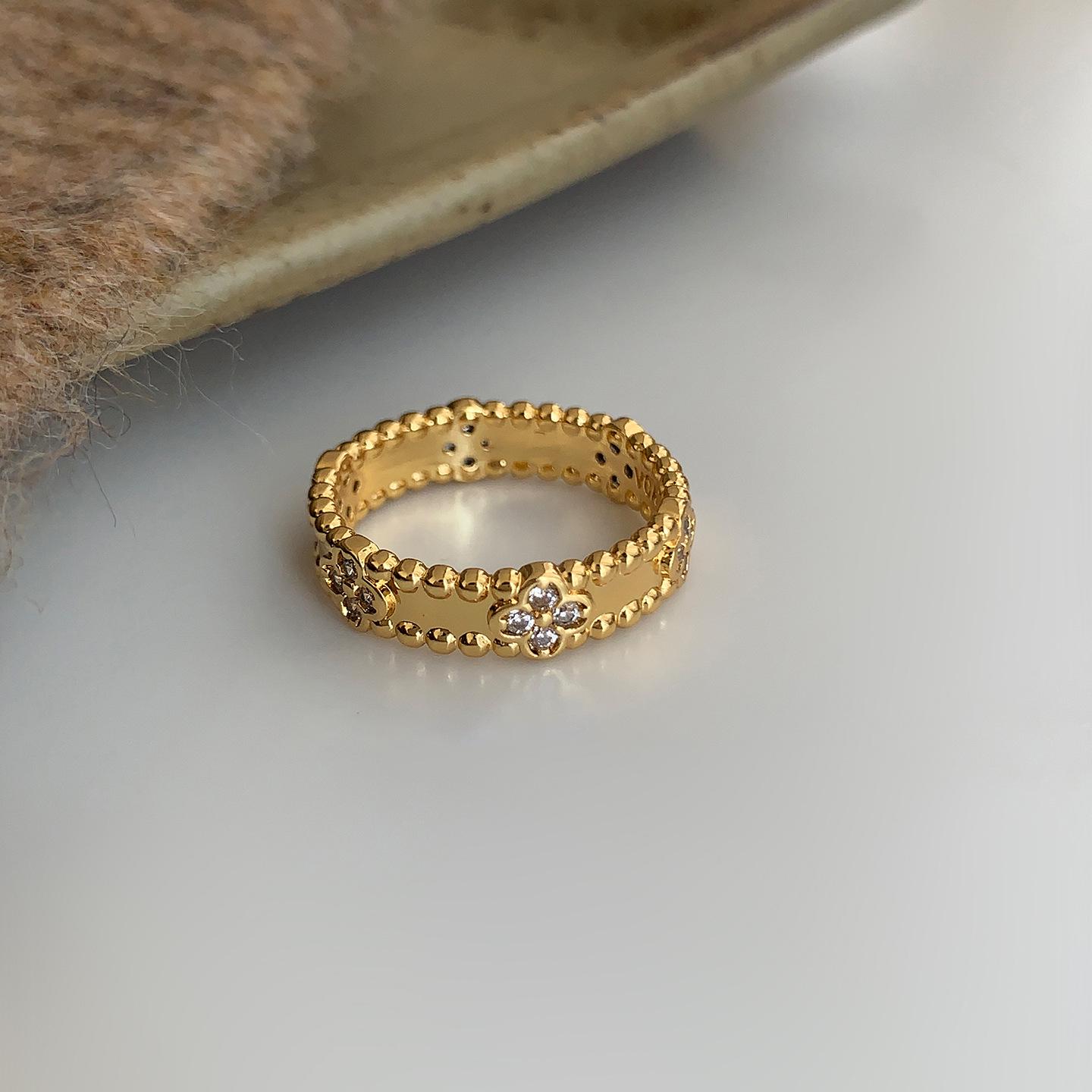 Gold-Plated Zirconia Flower Pleated Ring - High-End Fashion Luxury Index Finger Jewelry.