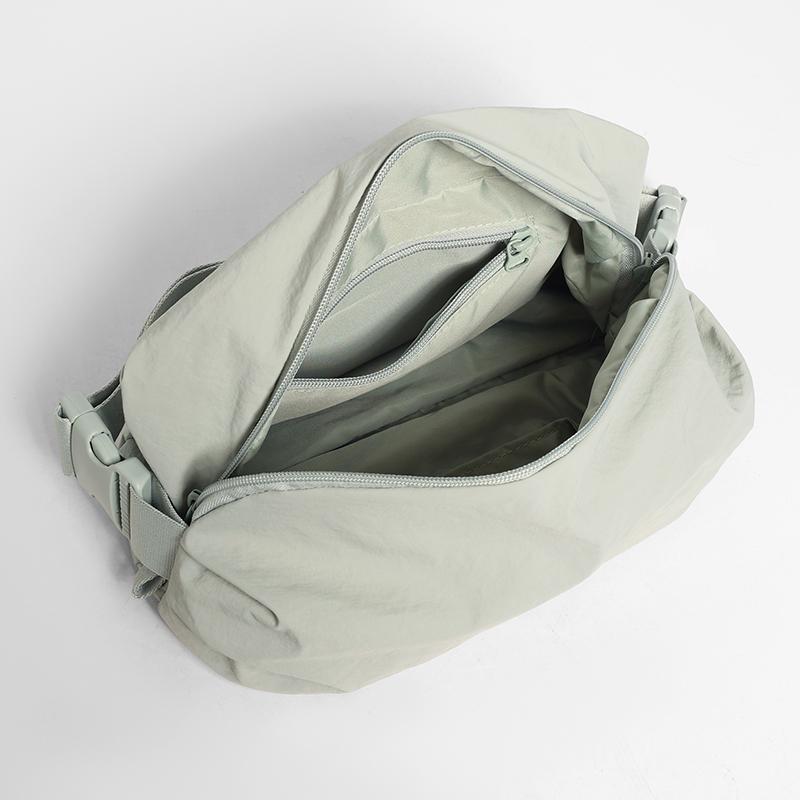 Large Capacity Crossbody Shoulder Bag Women's Sports Outdoor Waterproof Chest Bag