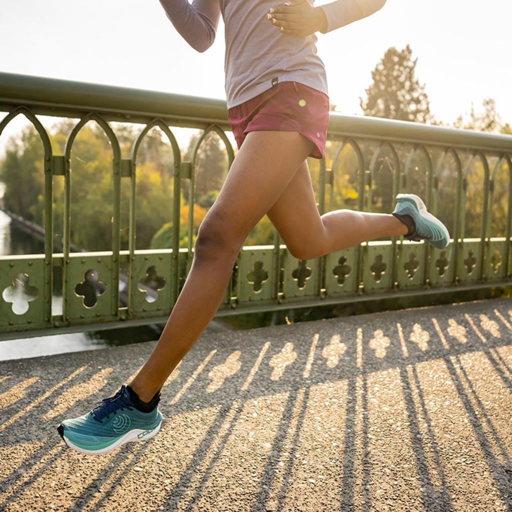 Running Shoes CYCLONE 2 WOMENS Cm [Topo Athletic] 22.5