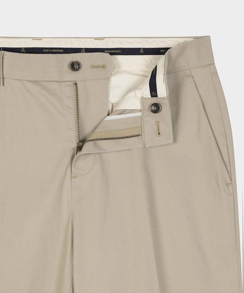 BROOKS BROTHERS Regular Fit Cotton Stretch Advantage Chino (British Khaki) (Bbpcmfz502)
