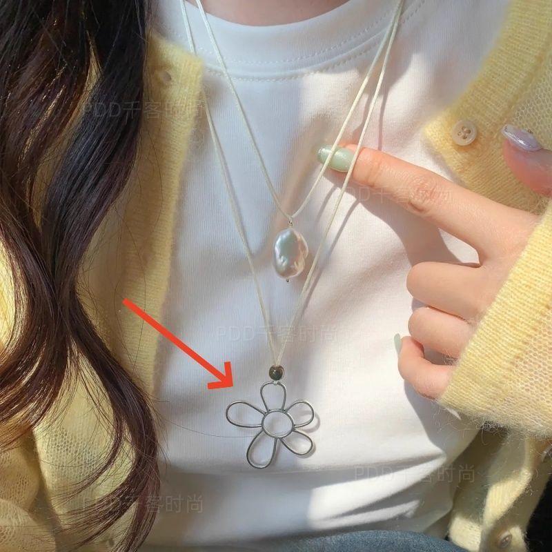 Koreansk enkel vävd väska hänge halsband enkel kall vind nyckelbenskedja nisch exklusivt temperament smycken kvinnor