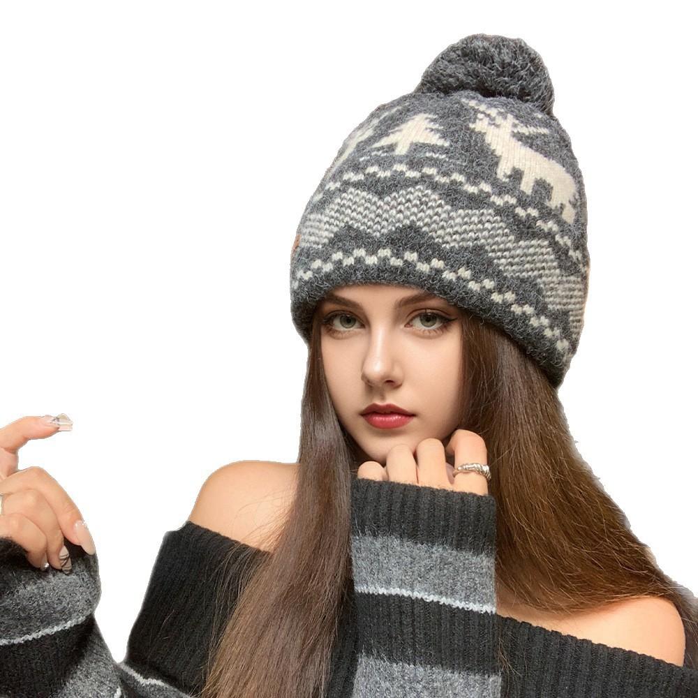 Pom-pom deer printed knitted hat children show their faces small autumn and winter new wool hat warm and cold ear protection